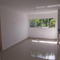 En Alquiler Apartamento en Jardines de Cerro Alto