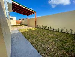 VENTA DE CASA CON PATIO EN LOS LLANOS DE GURABO 