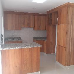 En Alquiler Apartamento en Jardines de Cerro Alto