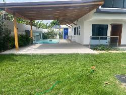 VENTA DE CASA 2 NIVELES CON PISCINA EN  PUÑAL SANTIAGO