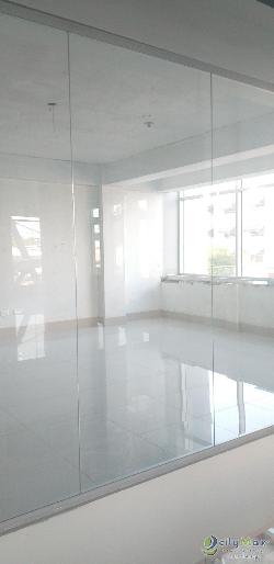 Local comercial en alquiler en 3er nivel con 300 mts