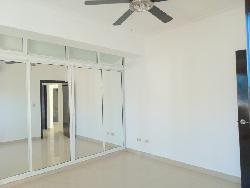 Apartamento en Venta en Los Restauradores 