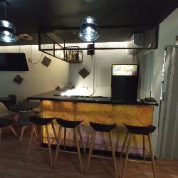 Punto Comercial en Venta, Bar Karaoke en Naco