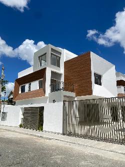 Casa en venta en Prado Oriental de 3 habitaciónes 