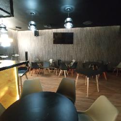 Punto Comercial en Venta, Bar Karaoke en Naco