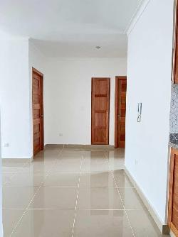 Apartamento en Venta de 3 Hab. Santo Domingo Este.