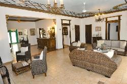 hotel en venta amueblado en la zona universitaria