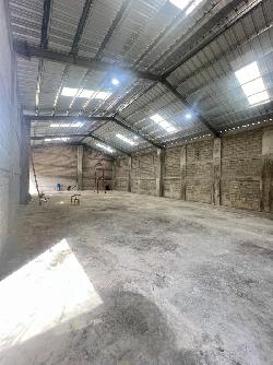 Nave Industrial en alquiler en Avenida Jacobo Majluta