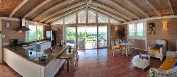 Villa amueblada con terreno en venta en Rio san Juan