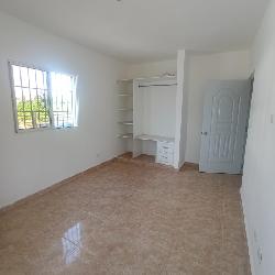 Apartamento en Alquiler en Residencial Regina S D Este