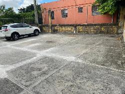 Edificio Residencial en Venta en Hainamosa