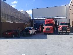 Rento Nave En La Prolongación 27 De Febrero manoguayabo