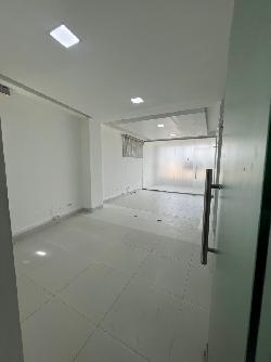 Alquiler de Local comercial 73 mts Arroyo Hondo viejo