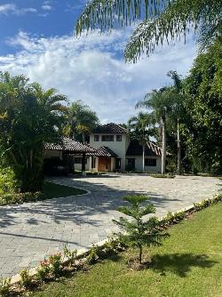  Venta Impresionante Villa en Juan Dolio casa de playa