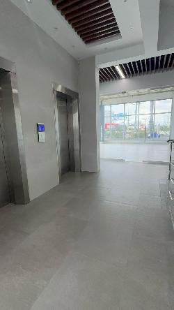 Local en alquilar 75mts en plaza Urbanización Italia