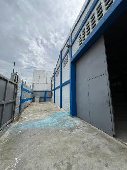 Se Alquila Nave Industrial, Villa Aura