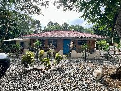 Venta de villa en Monte Plata estilo Campestre 4 hab.