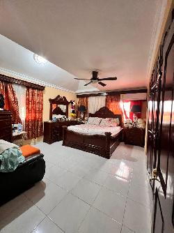  Oportunidad Única Casa en Venta en Villa Claudia D.N