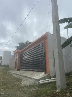 Solar en Esquina Ideal para Negocio o Nave en  Pantoja 