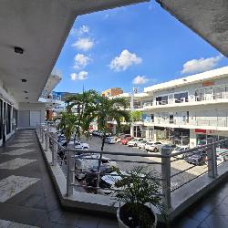 Local comercial en venta en Plaza metropolitana Naco