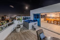 Venta de Pent-house  Amueblado en Urb. Renacimiento