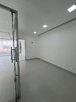 Alquiler de Local comercial 73 mts Arroyo Hondo viejo