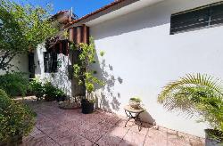 En Venta Hermosa Casa Colonial en Gazcue