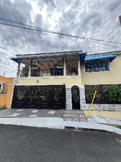 Casa en Alquiler en Colinas de los Ríos, Santo Domingo