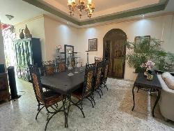 En Venta Hermosa Casa Colonial en Gazcue