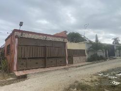 Solar en Esquina Ideal para Negocio o Nave en  Pantoja 