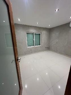 Renta Local Comercial Primer Nivel Miraflores.