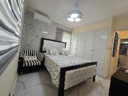 Hermoso apartamento en un 1er piso, en La Monumental