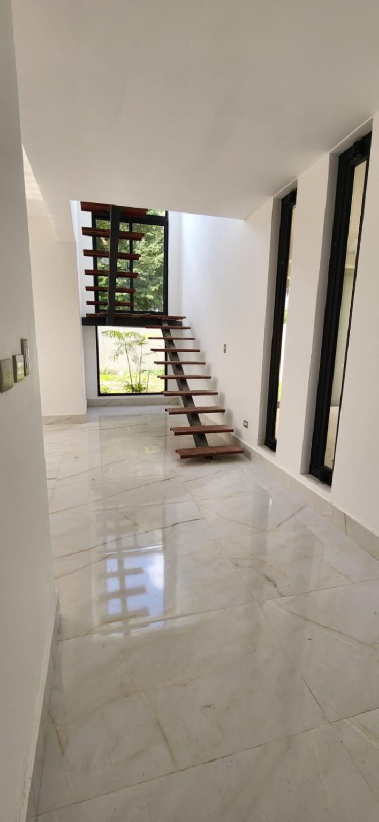 EN VENTA CASA MODERNA EN LAS CARMELITAS, SANTIAGO