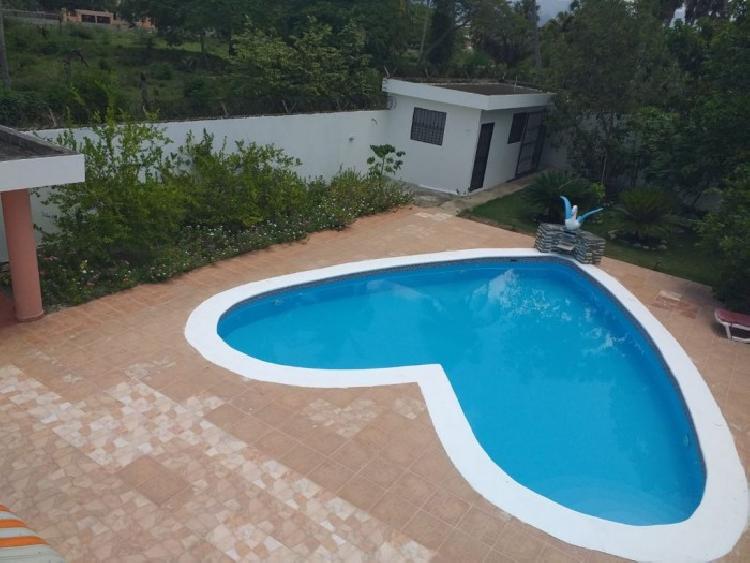 Vendo Casa con piscina en el Dorado II Santiago, RD.