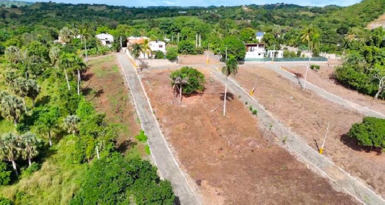 EN VENTA SOLARES EN JARABACOA