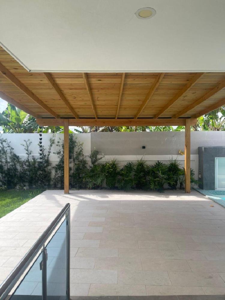 VENTA DE CASA 2 NIVELES CON PISCINA EN  PUÑAL SANTIAGO