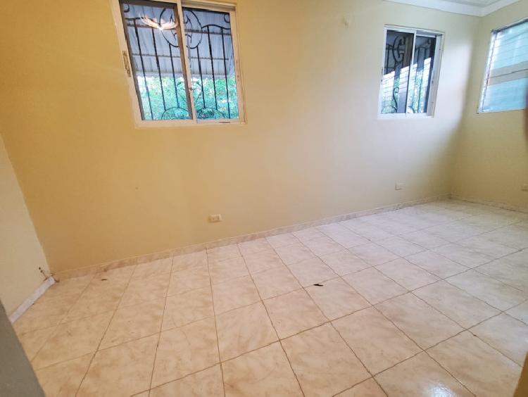  VENTA CASA JARDINES DEL ESTE,  PROX AL HOMS, SANTIAGO