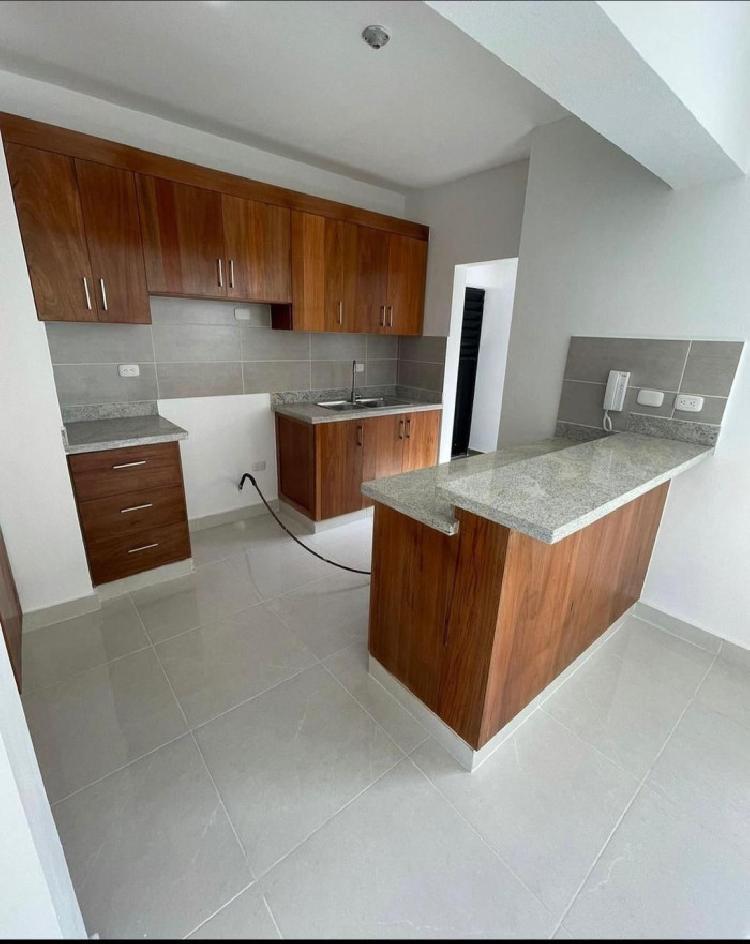 EN VENTA APARTAMENTO  A POCOS METROS DEL HOMS 