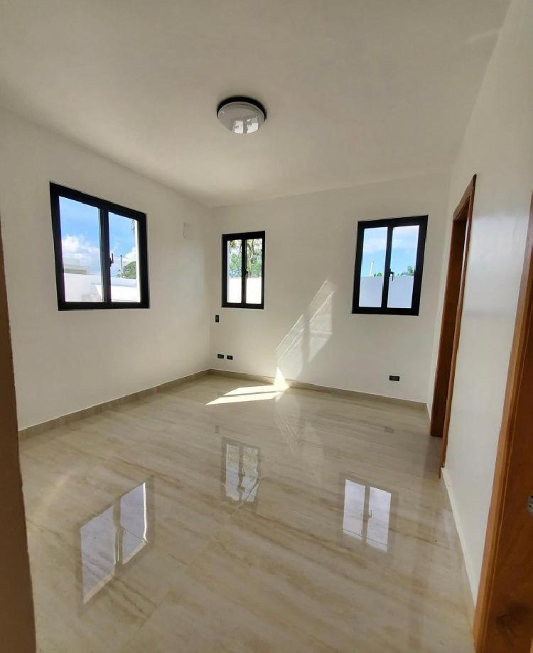 VENTA DE CASA EN GURABO SANTIAGO