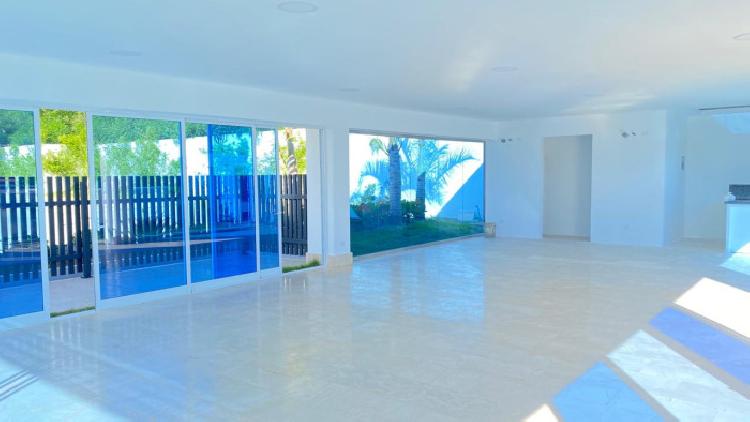 Venta de 1er nivel amueblado en Torre Real VI EL Retiro