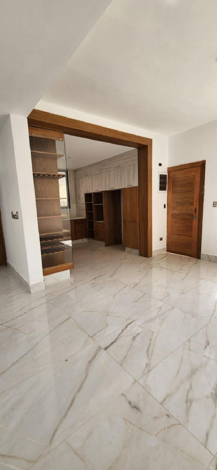 EN VENTA CASA MODERNA EN LAS CARMELITAS, SANTIAGO