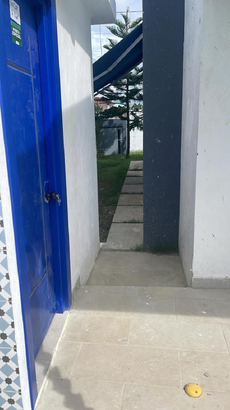 VENTA DE CASA 2 NIVELES CON PISCINA EN  PUÑAL SANTIAGO