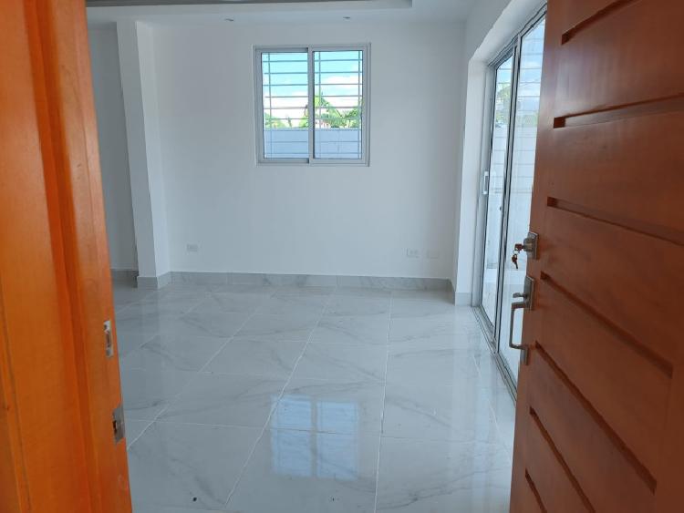EN VENTA APARTAMENTO PENTHOUSE PROXIMO AEROPUERTO CIBAO