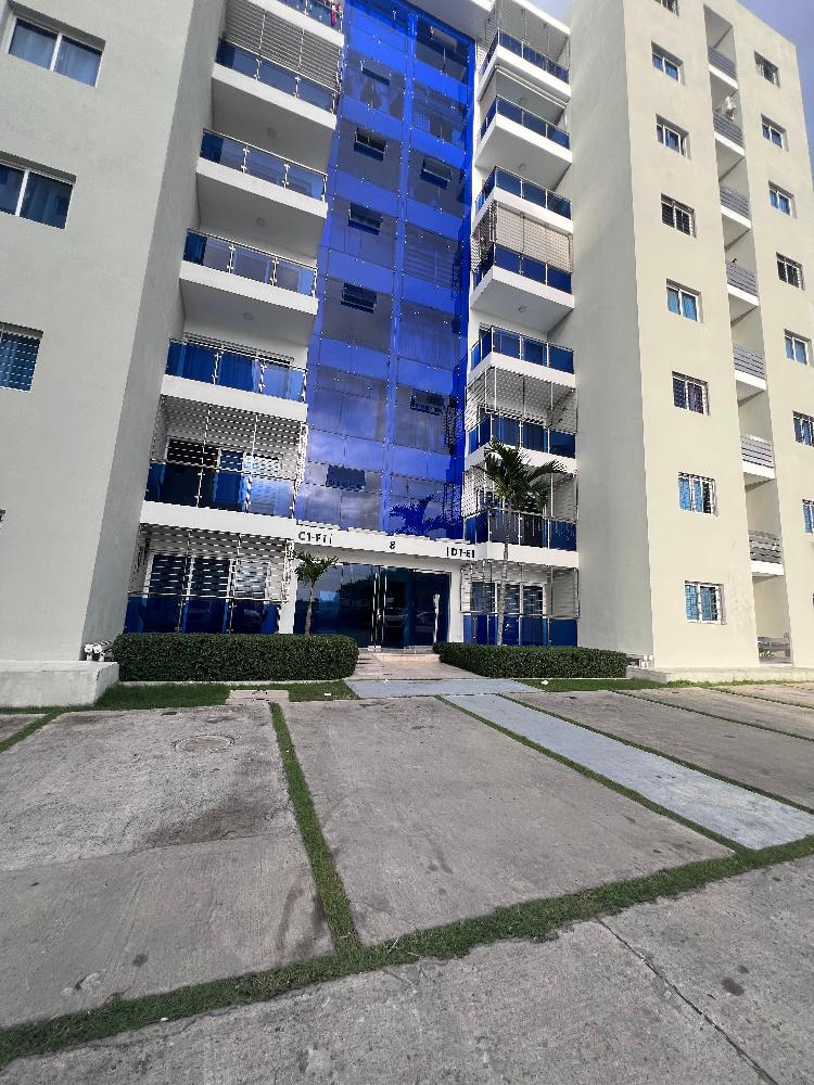 Venta de 1er nivel amueblado en Torre Real VI EL Retiro