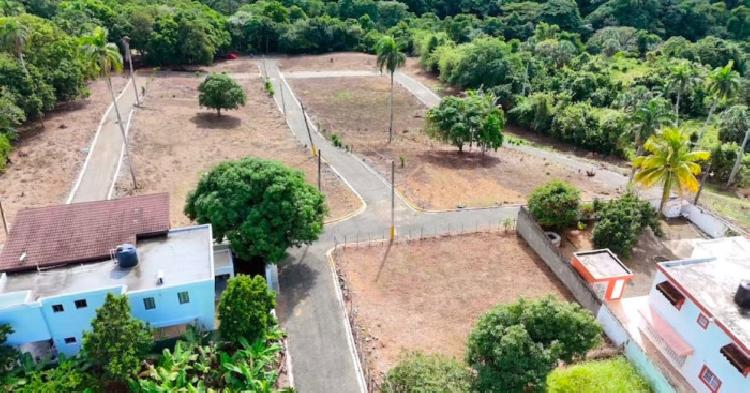 EN VENTA SOLARES EN JARABACOA