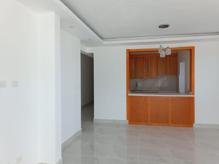 EN VENTA APARTAMENTO PENTHOUSE PROXIMO AEROPUERTO CIBAO
