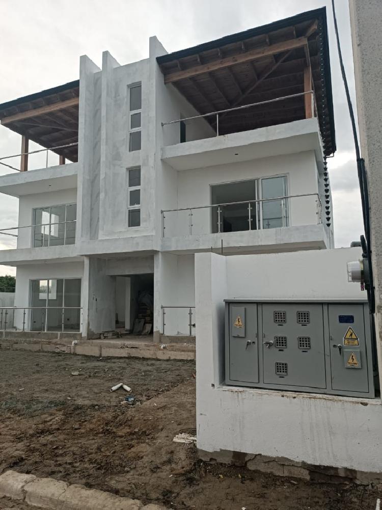 EN VENTA APARTAMENTO PENTHOUSE PROXIMO AEROPUERTO CIBAO