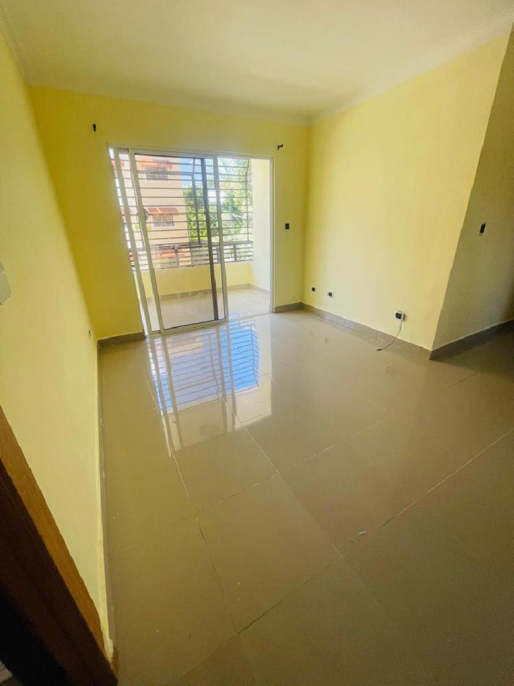 EN ALQUILER APARTAMENTO EN Ave. ESTRELLA SAHDALA 