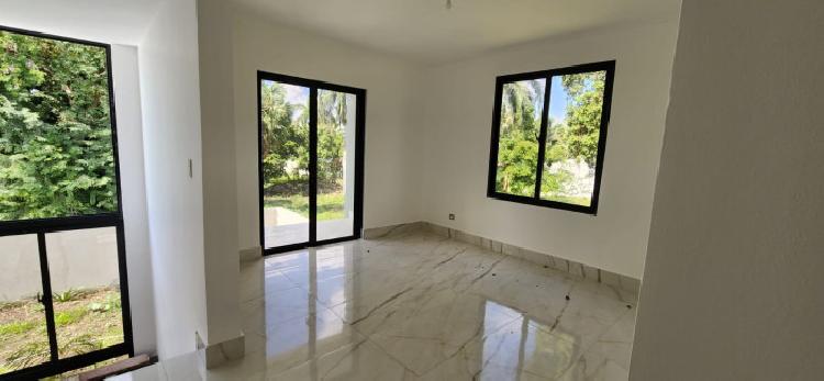 EN VENTA CASA MODERNA EN LAS CARMELITAS, SANTIAGO