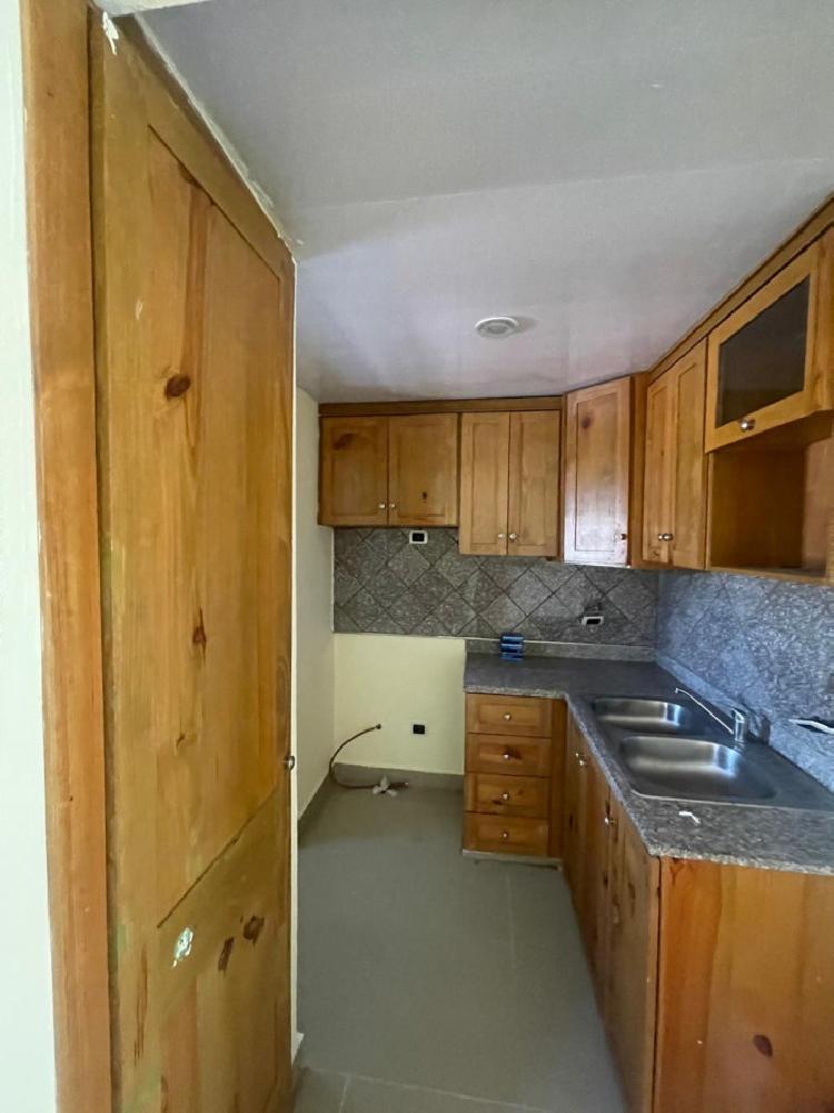 EN ALQUILER APARTAMENTO EN Ave. ESTRELLA SAHDALA 